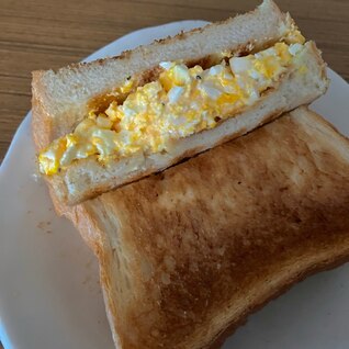 レンジたまごホットサンド